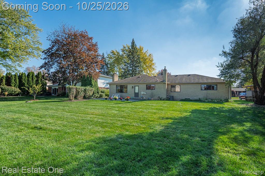 16349 Monticello DR