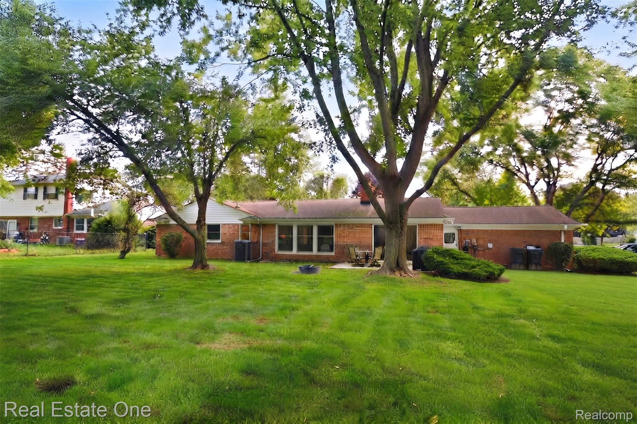 915 Ironstone DR