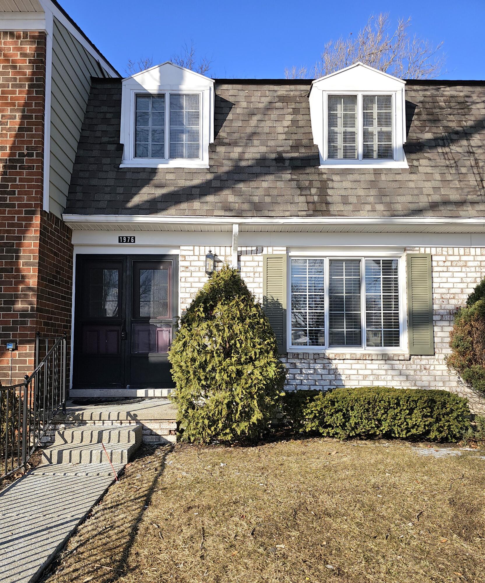 1976 Ridge Court