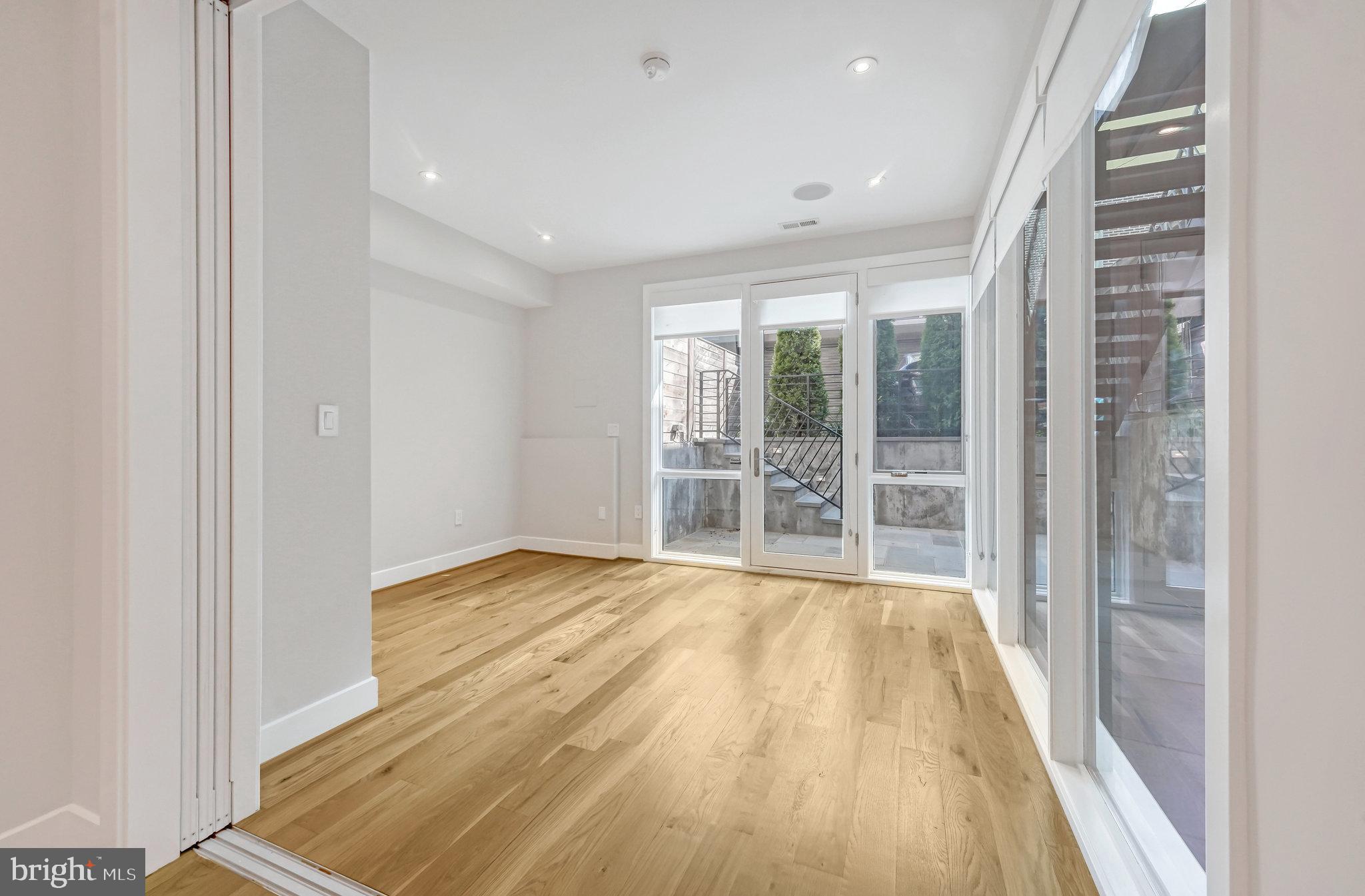 505 K STREET NE Unit: 1