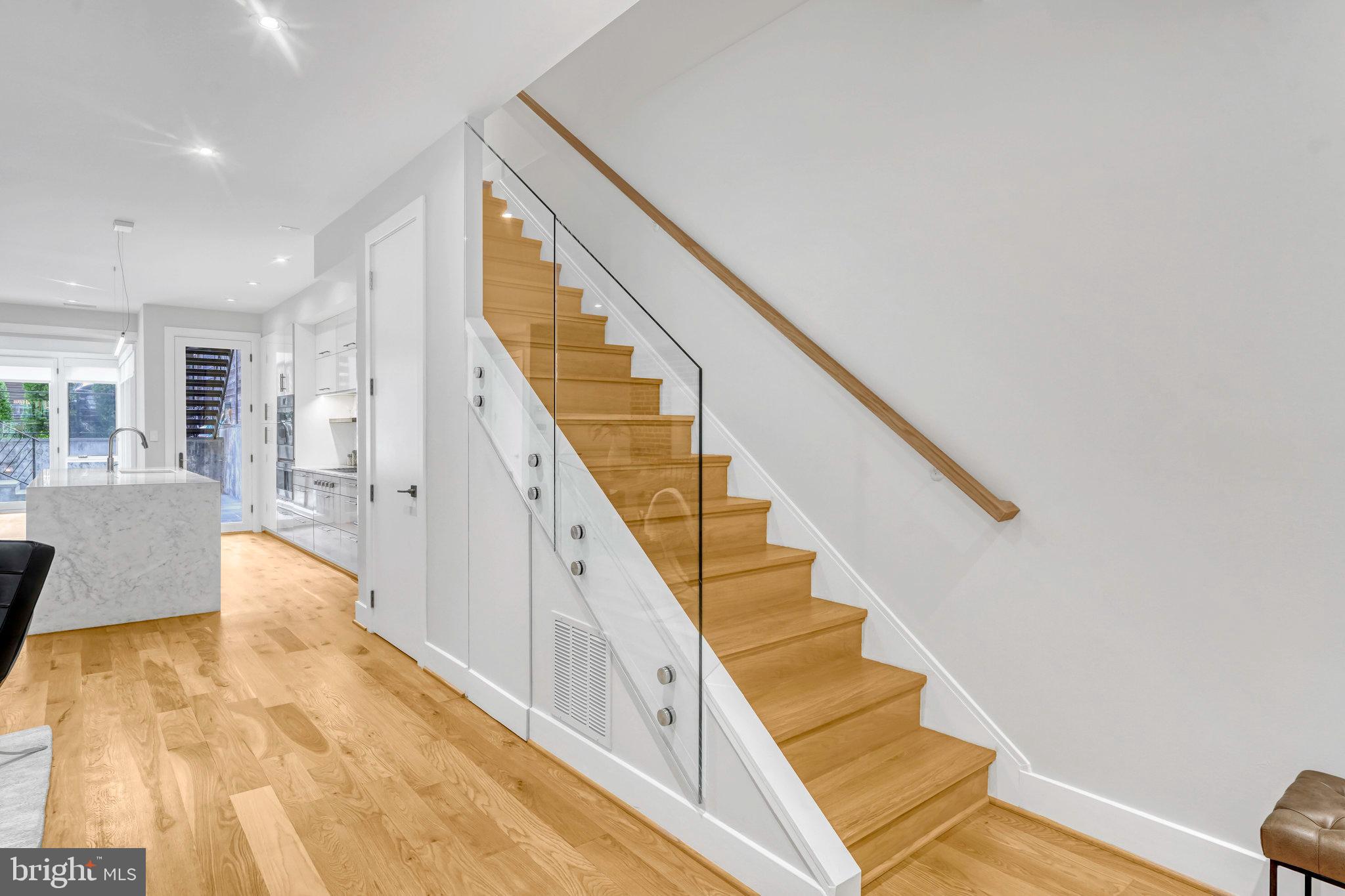 505 K STREET NE Unit: 1