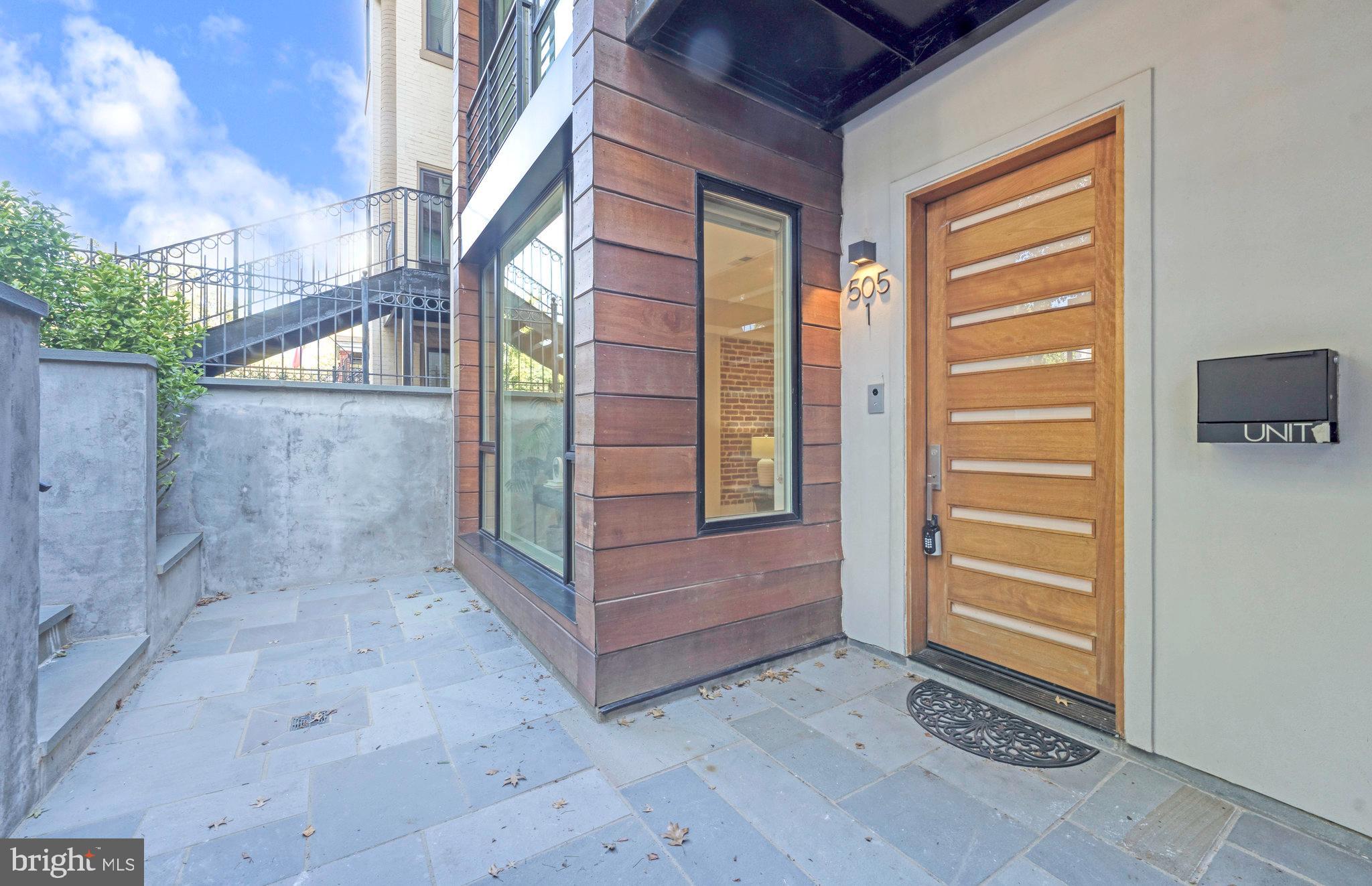 505 K STREET NE Unit: 1