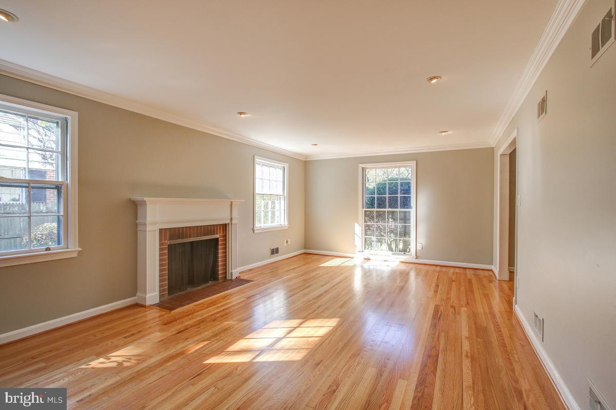 5600 BEAM COURT
