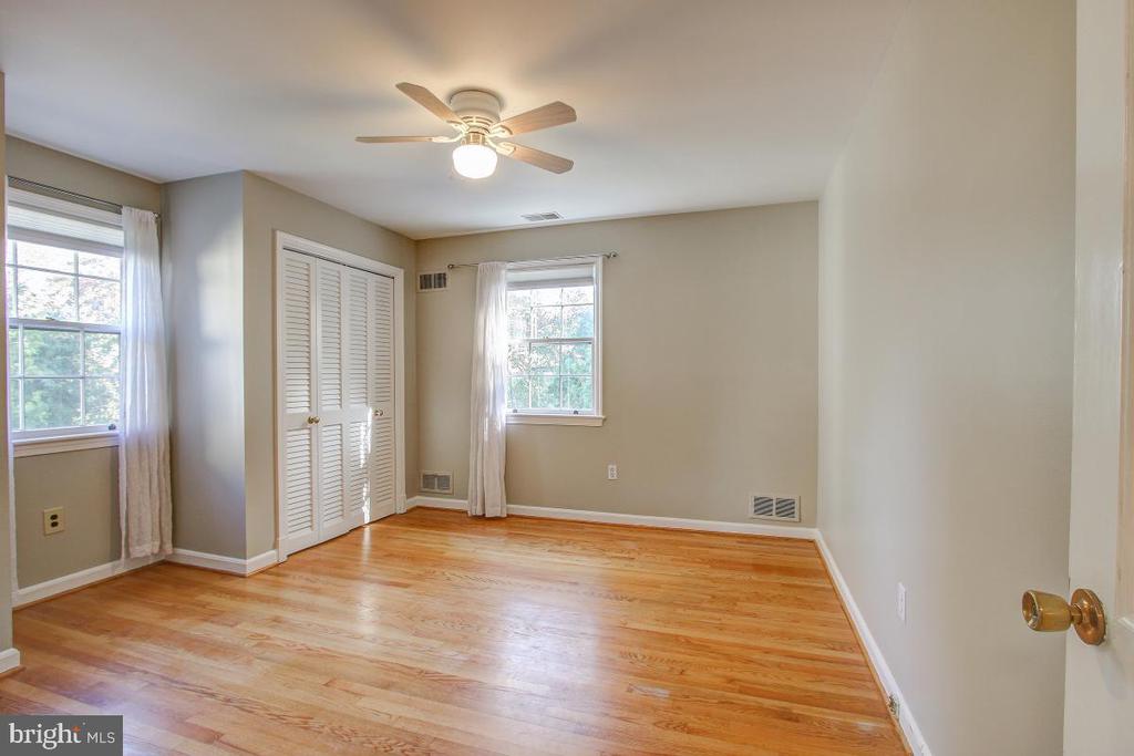5600 BEAM COURT