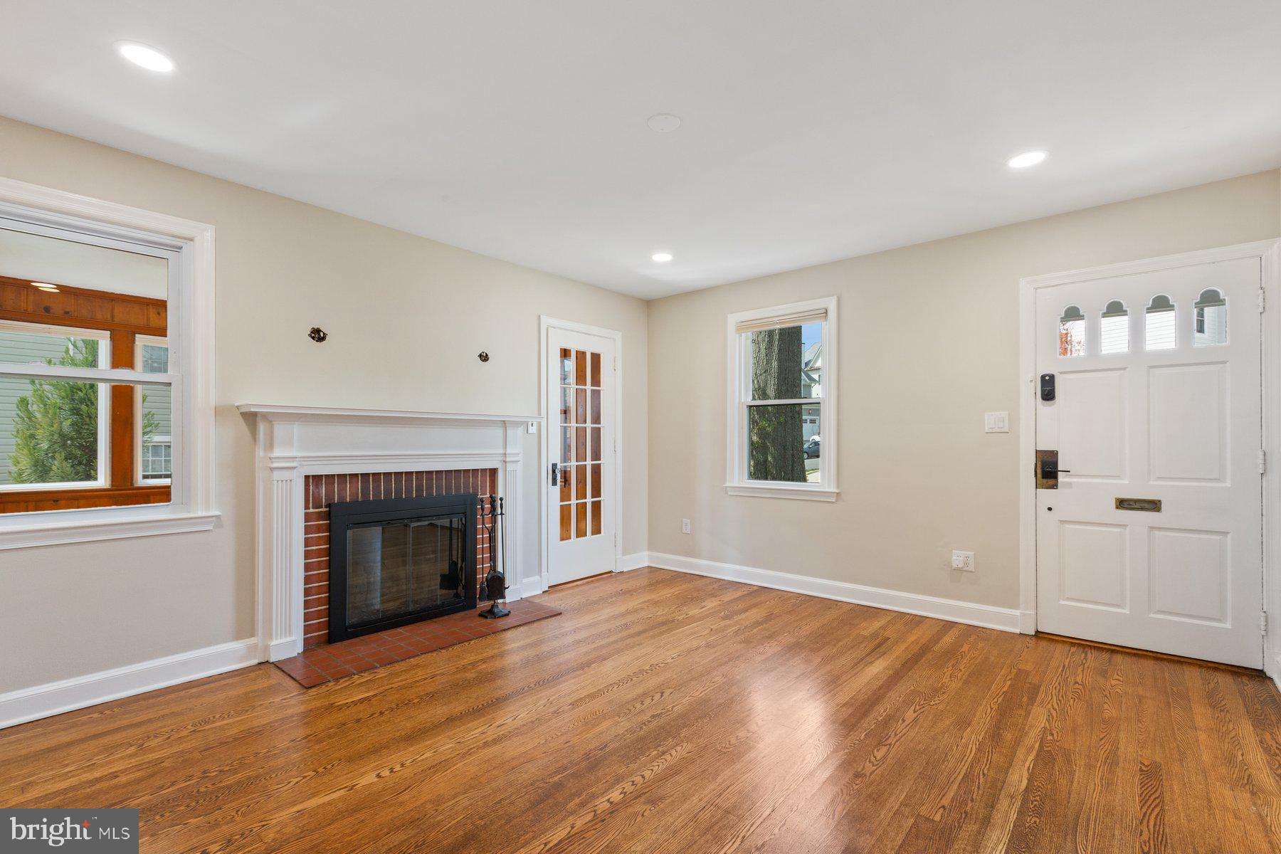 2027 N Utah St