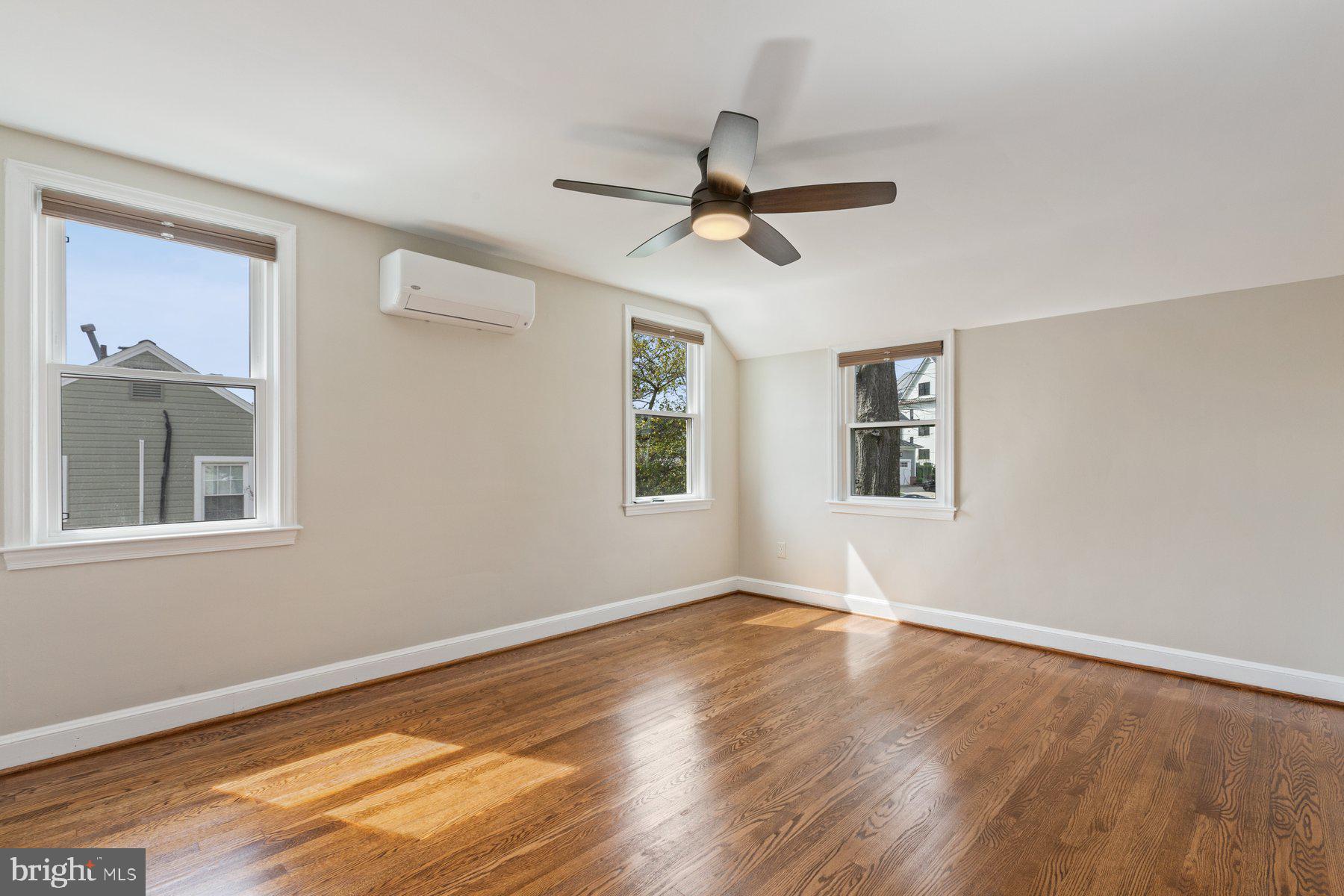 2027 N Utah St