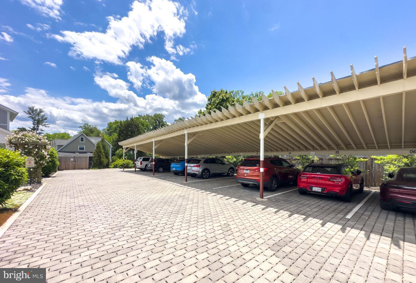 1022 RAILROAD AVENUE 4