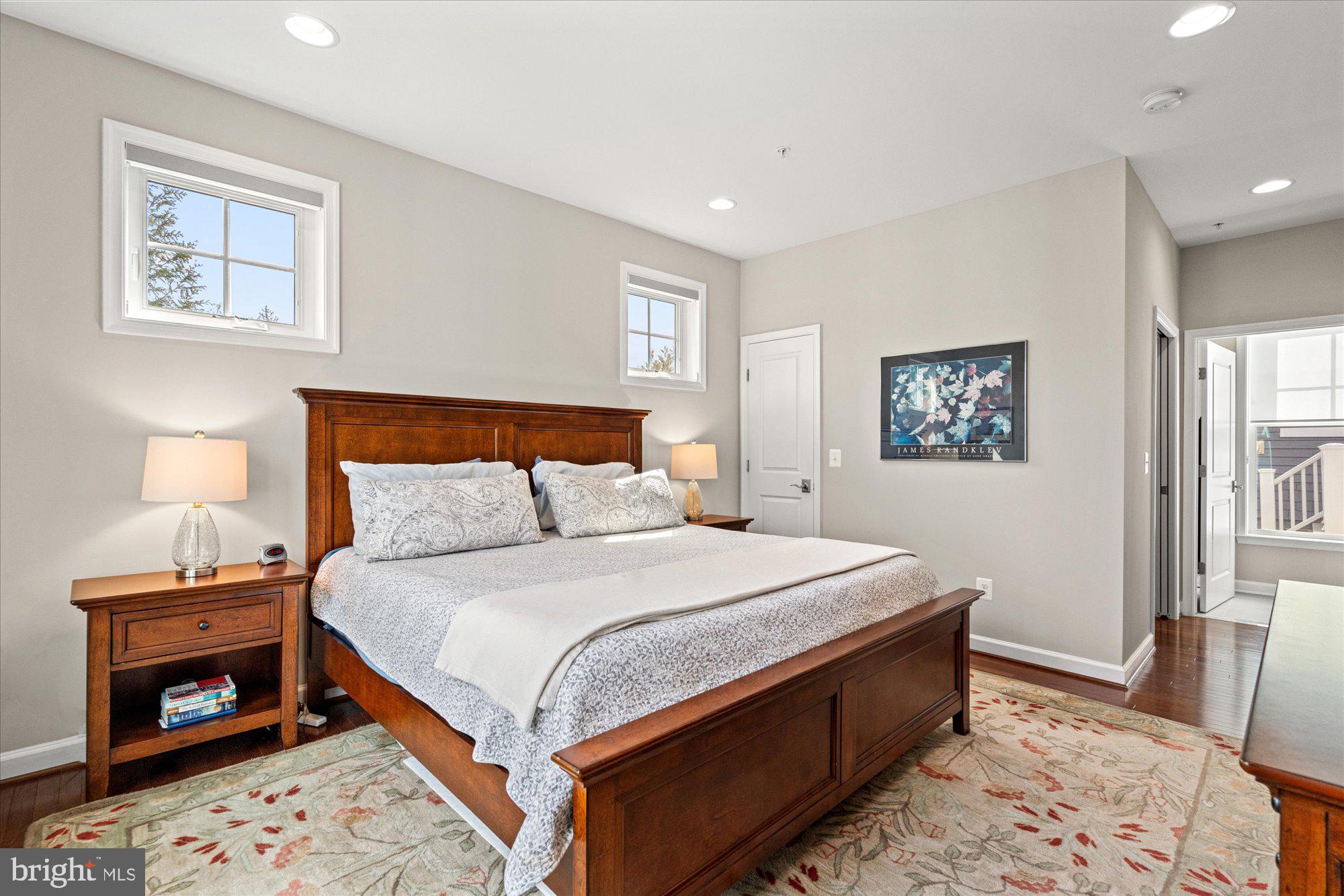 1022 RAILROAD AVENUE 4