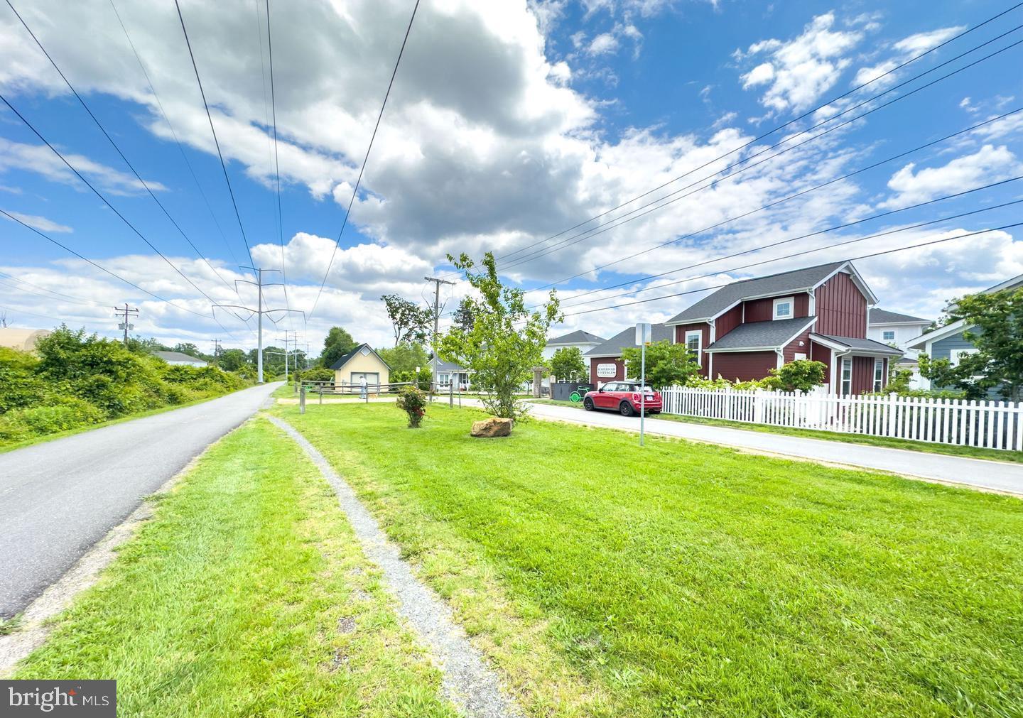 1022 RAILROAD AVENUE 4