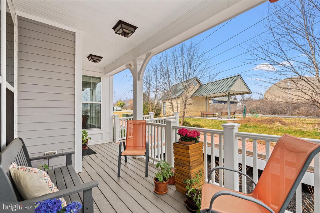 1022 RAILROAD AVENUE 4
