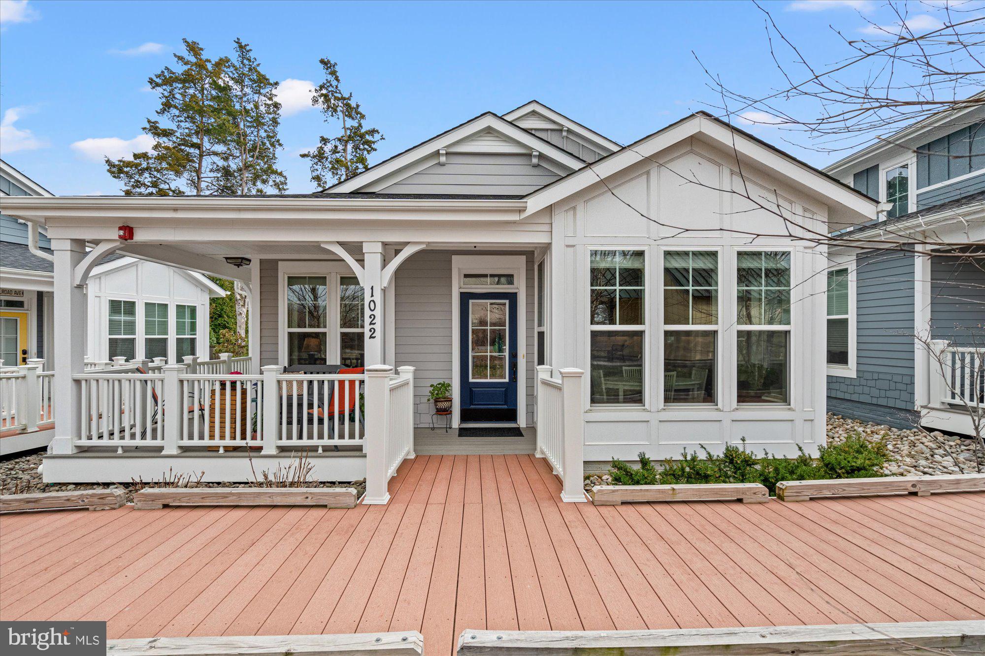 1022 RAILROAD AVENUE 4