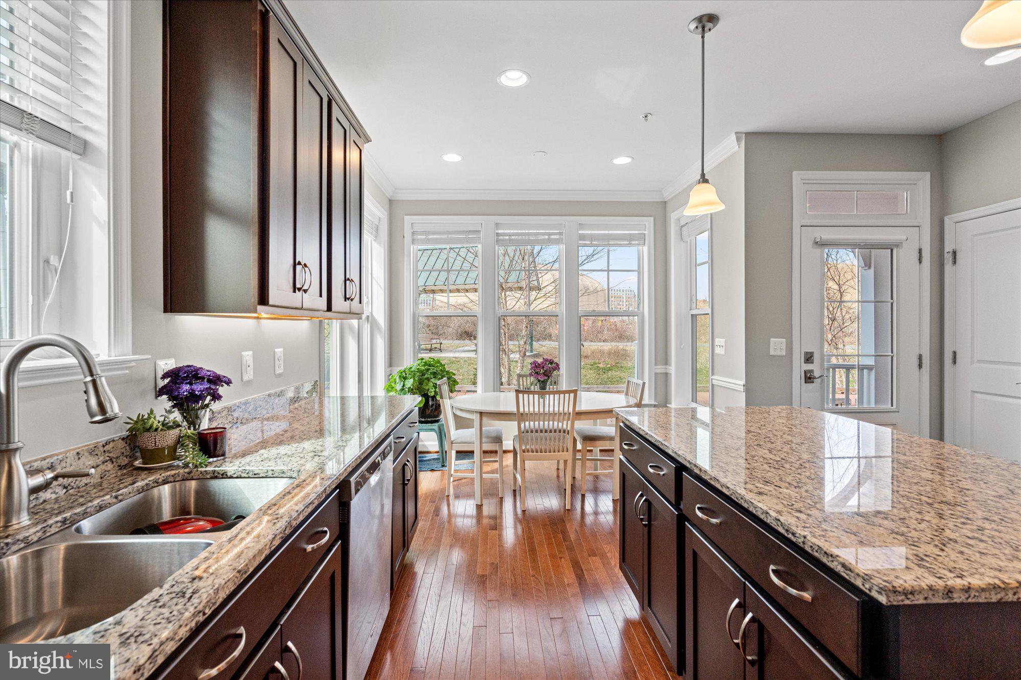 1022 RAILROAD AVENUE 4