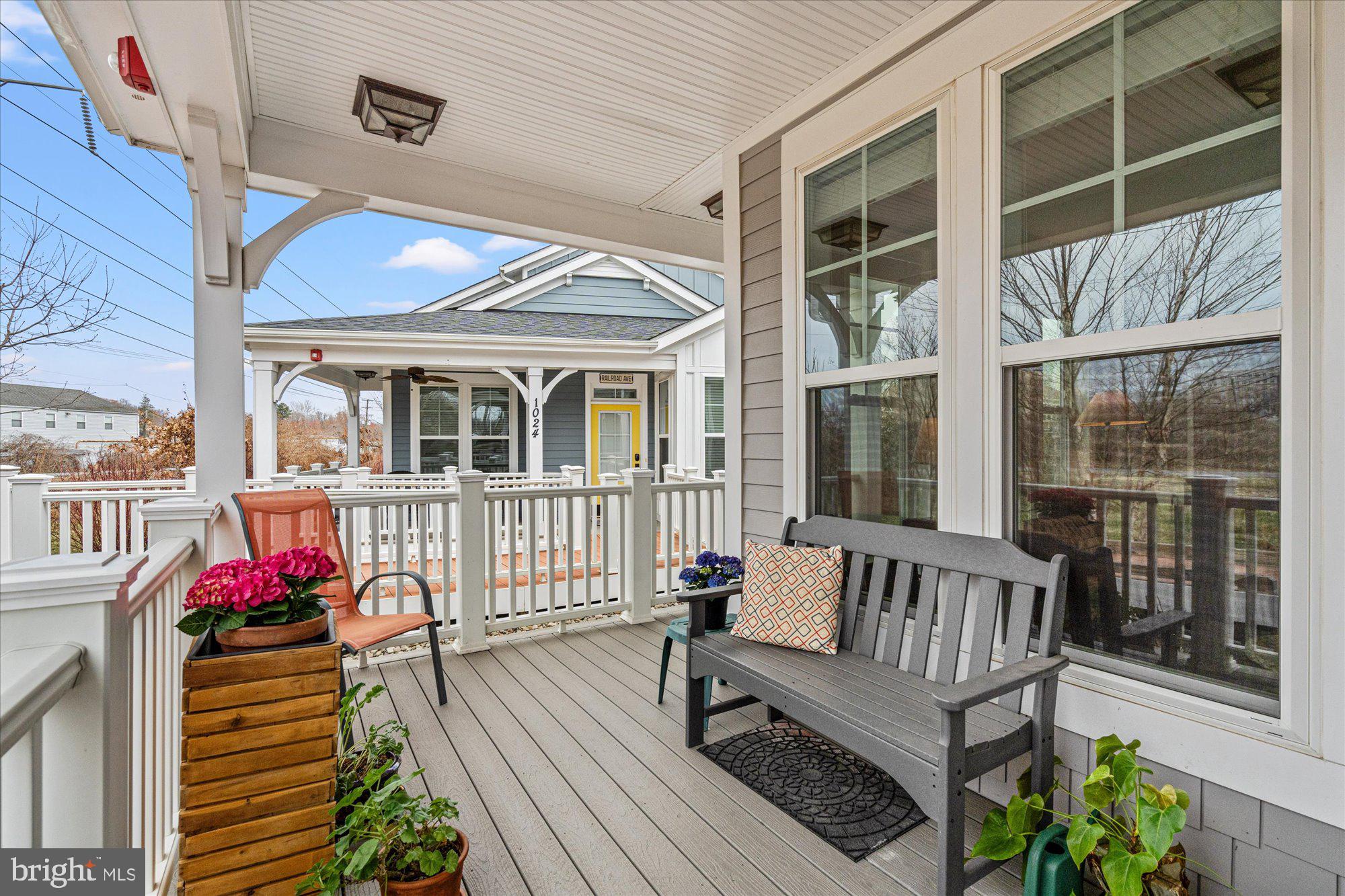 1022 RAILROAD AVENUE 4