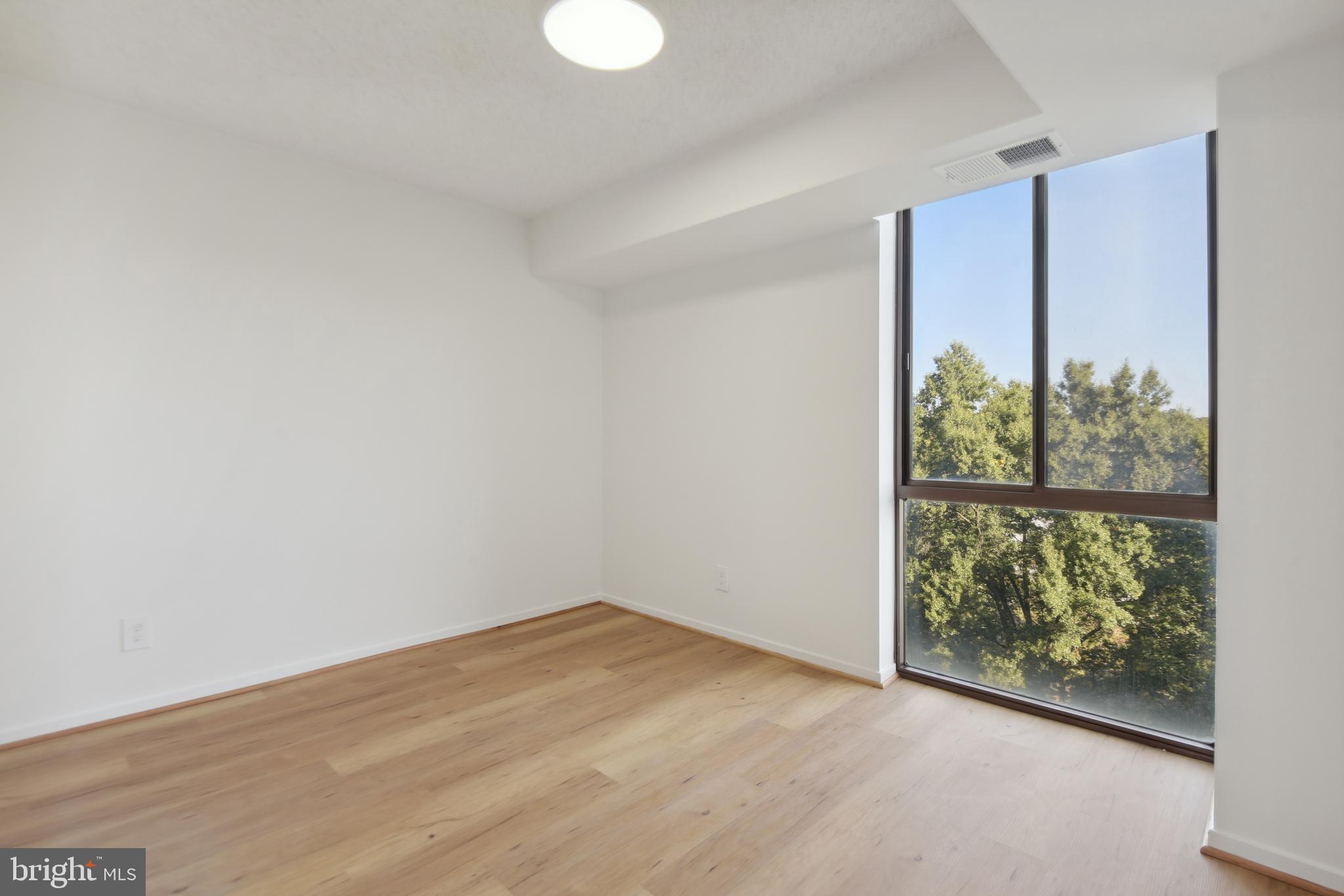 2300 Pimmit DRIVE Unit: 707