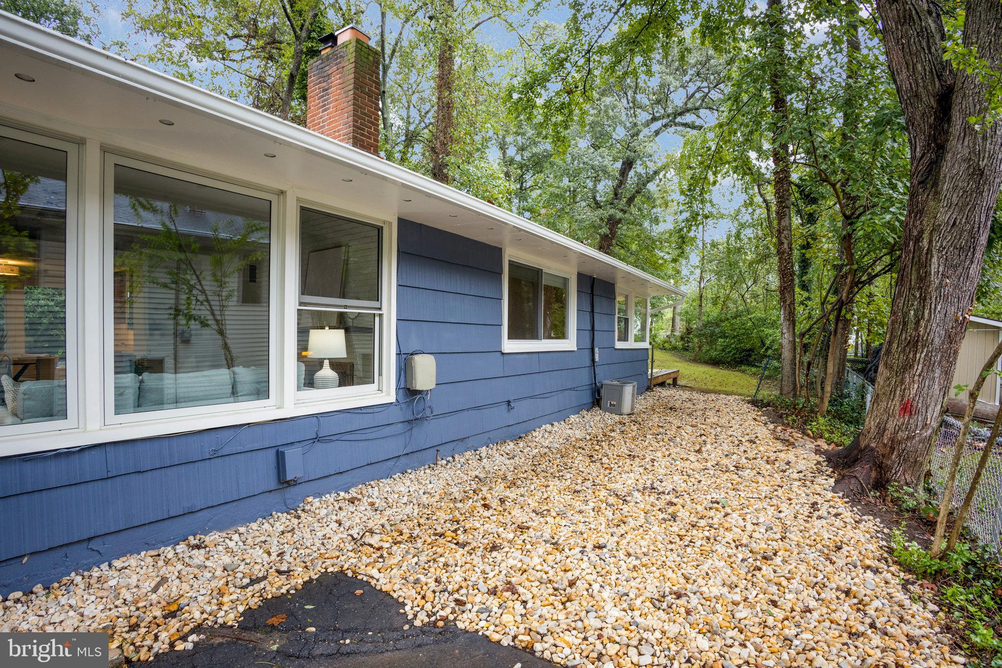 7104 Westmoreland ROAD