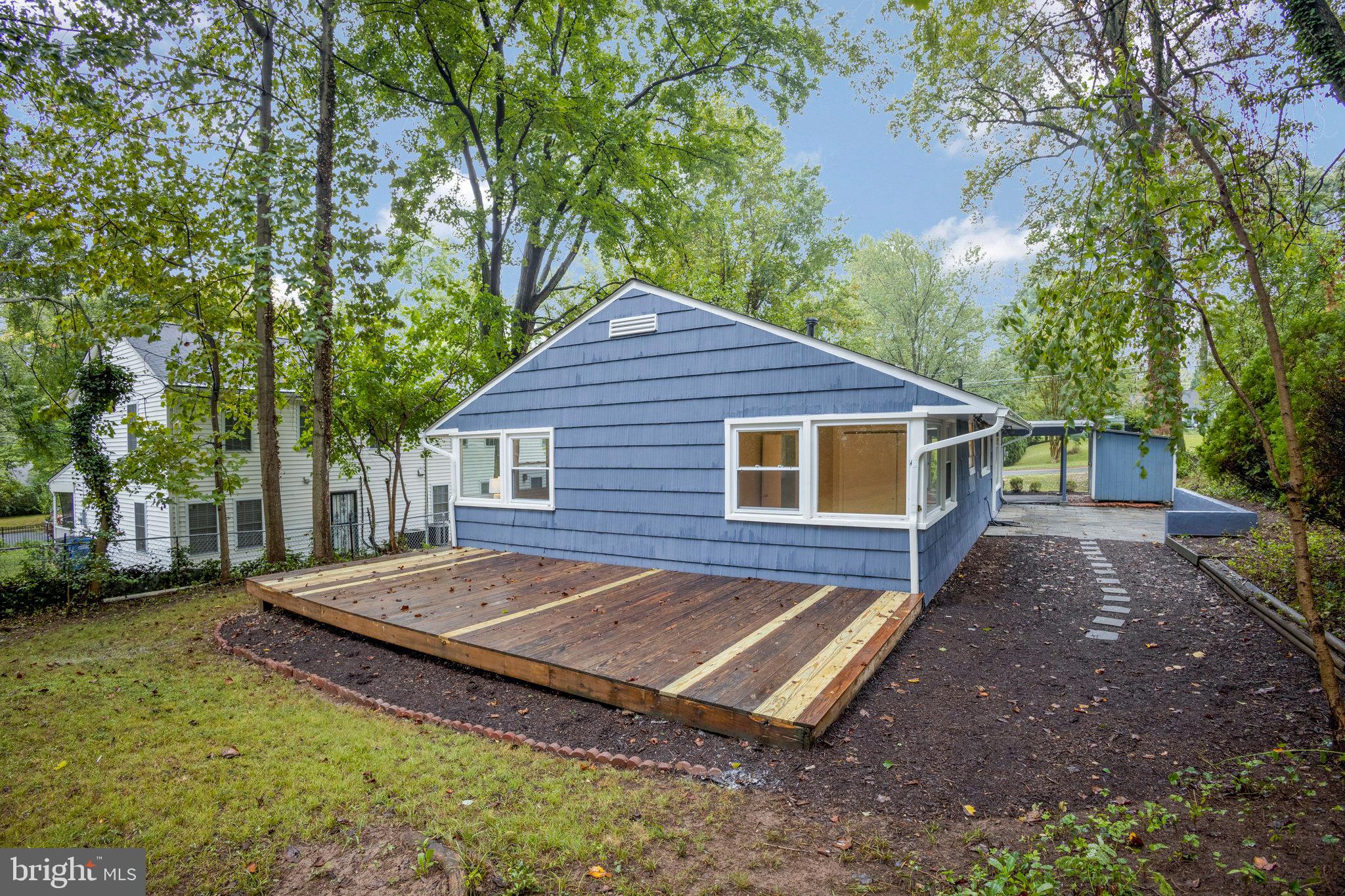 7104 Westmoreland ROAD