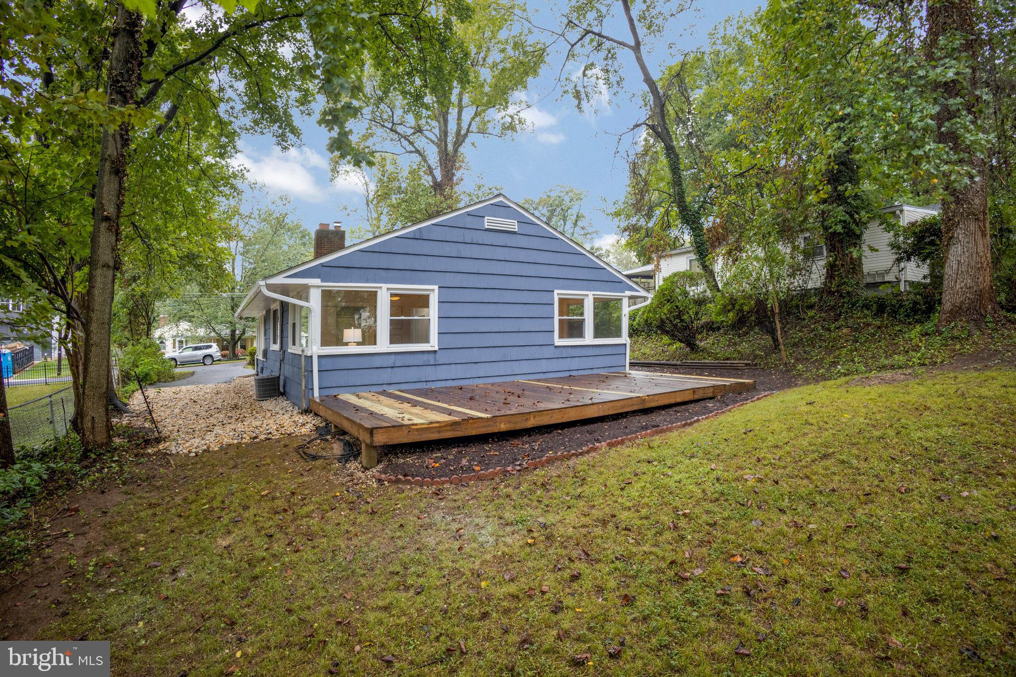 7104 Westmoreland ROAD