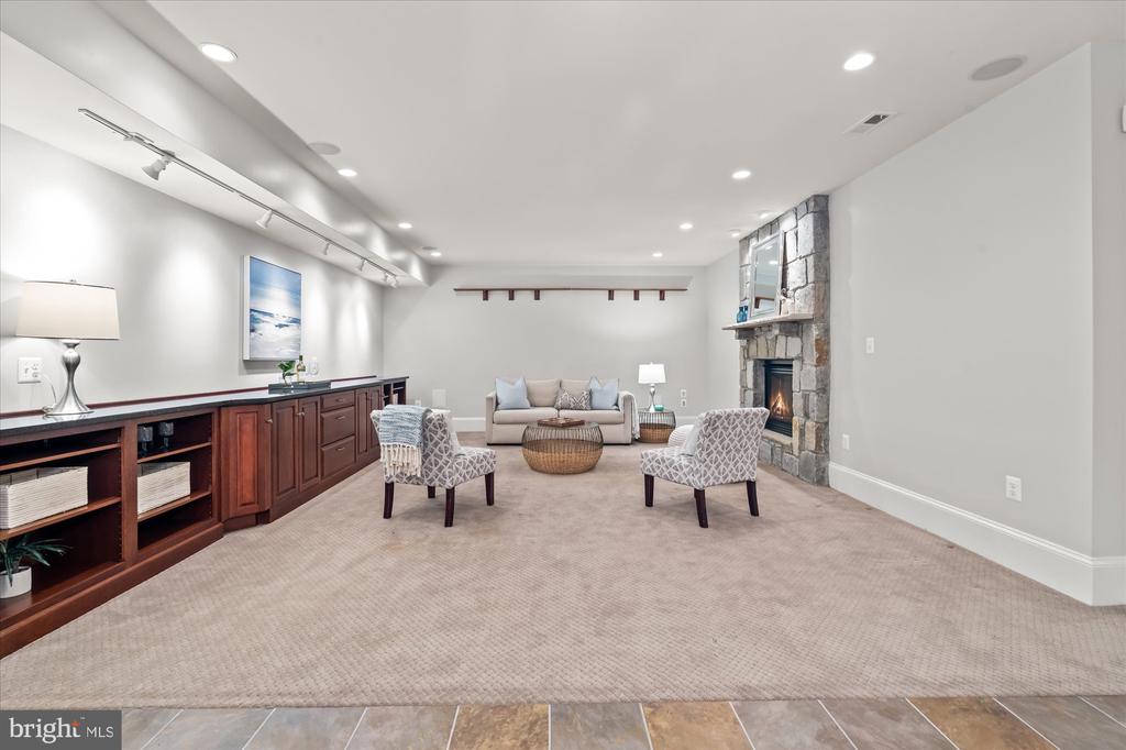7249 Addington Dr