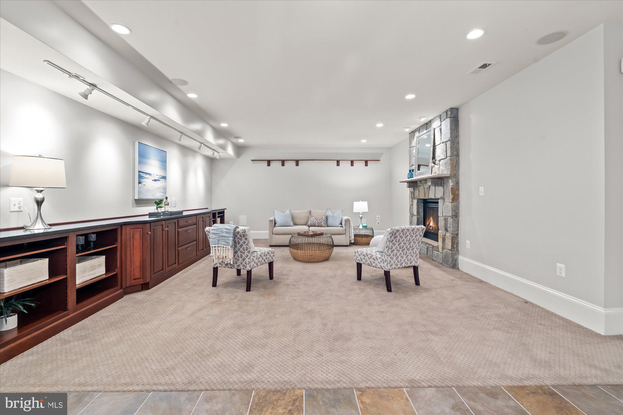 7249 Addington Dr