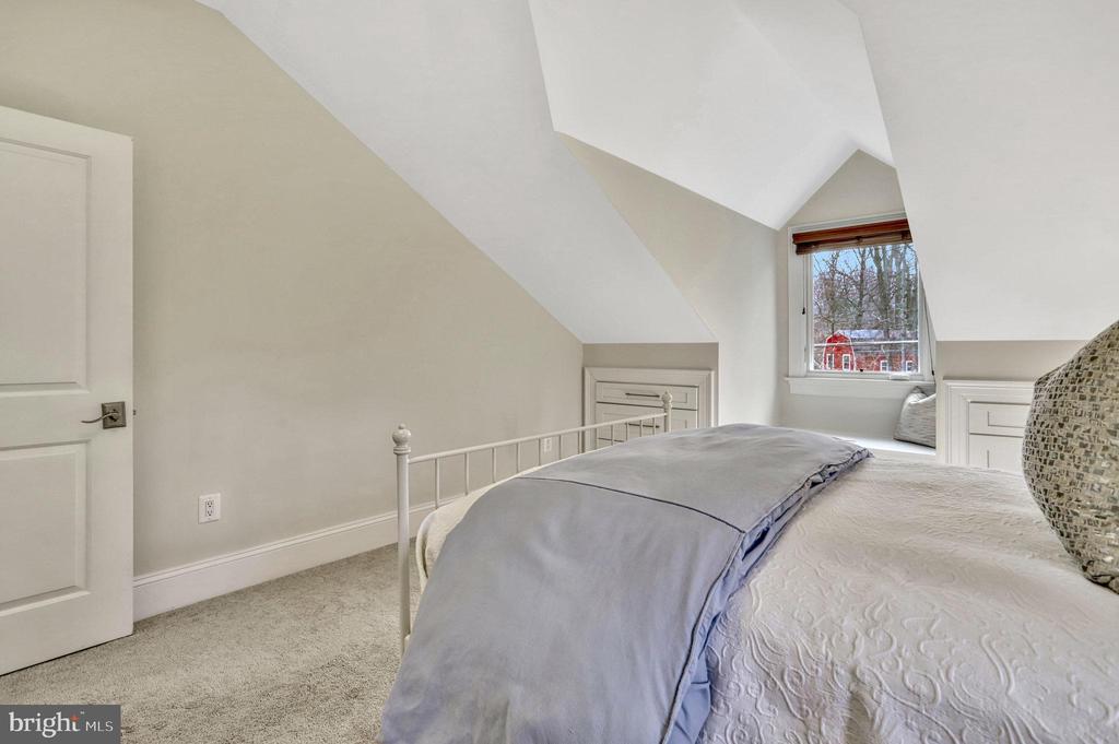 2521 Hunter Mill Road