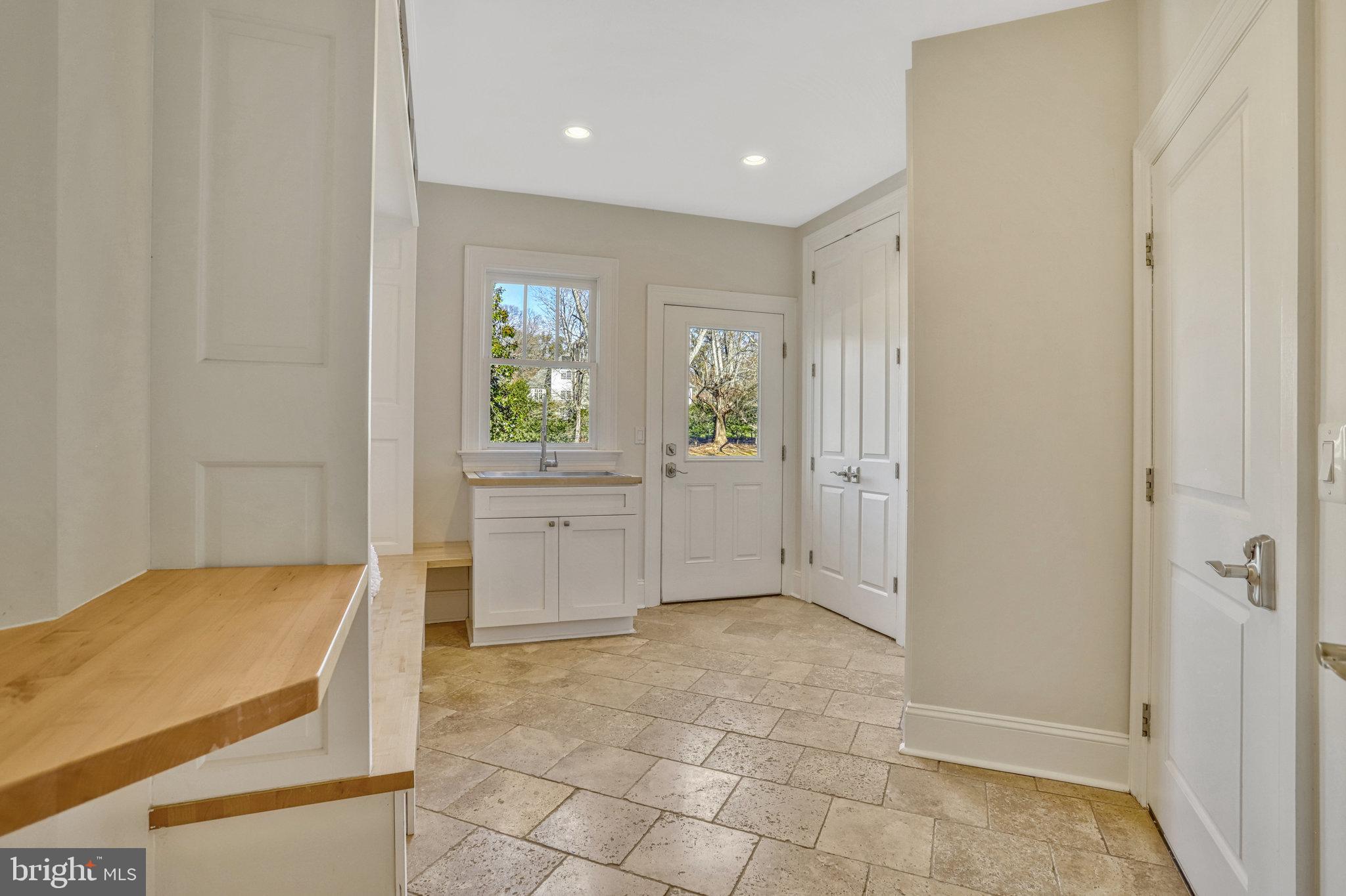 2521 Hunter Mill Road