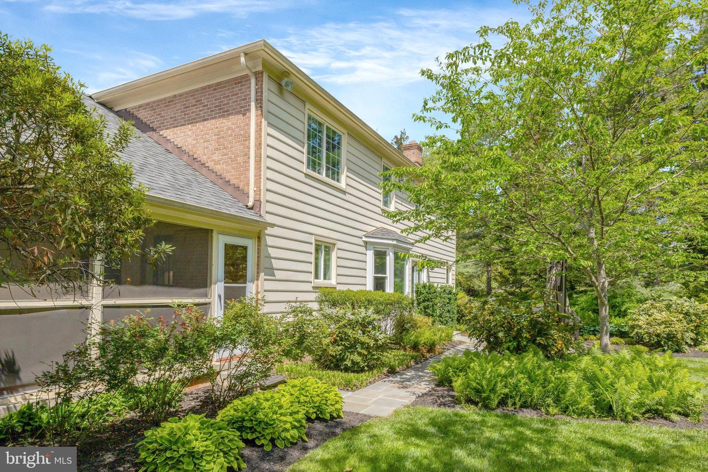 1301 Brookdale Ter