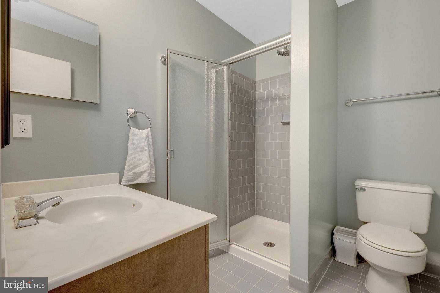 1301 Brookdale Ter
