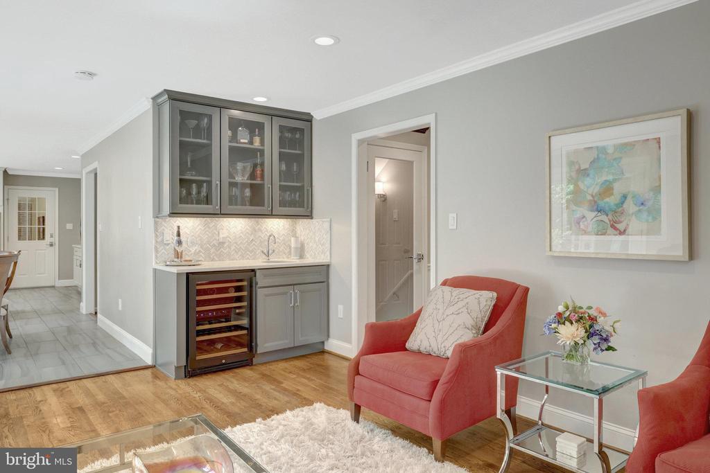 1301 Brookdale Ter