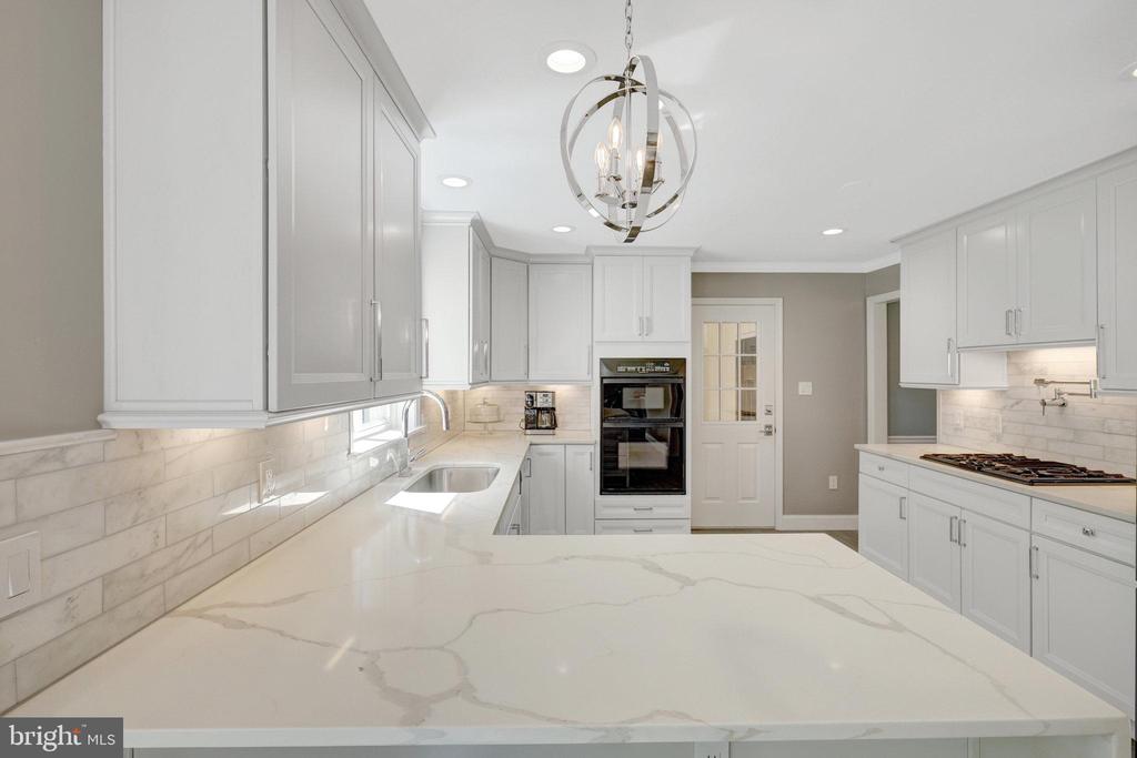 1301 Brookdale Ter