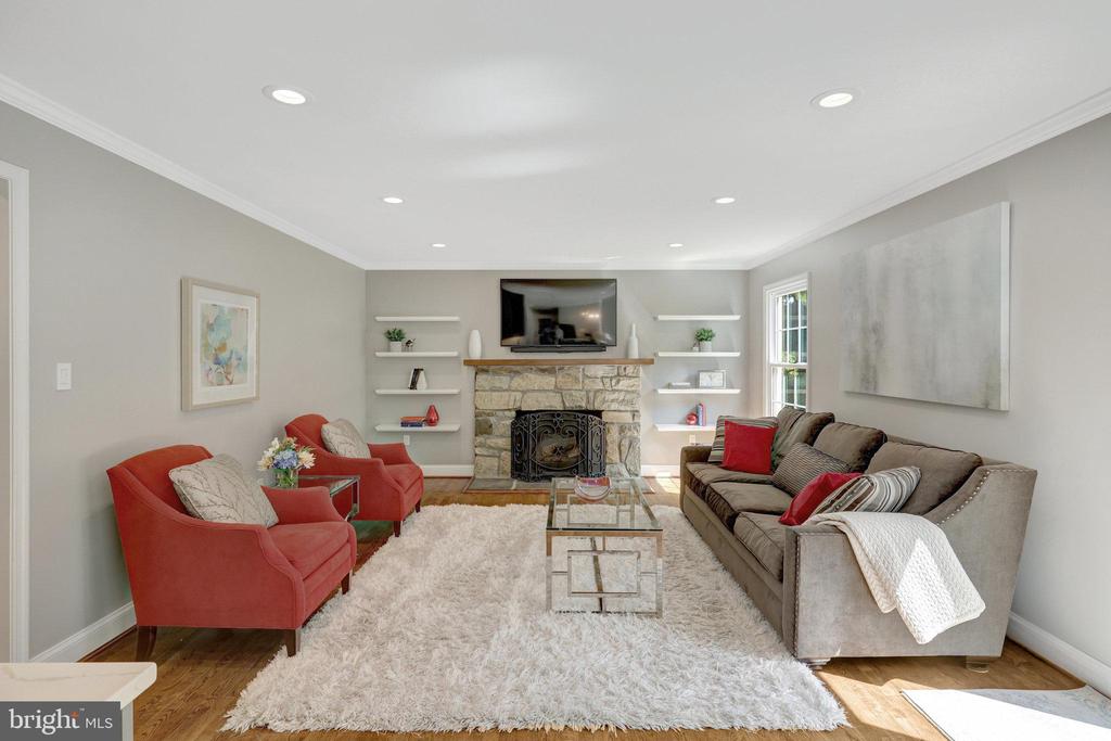 1301 Brookdale Ter