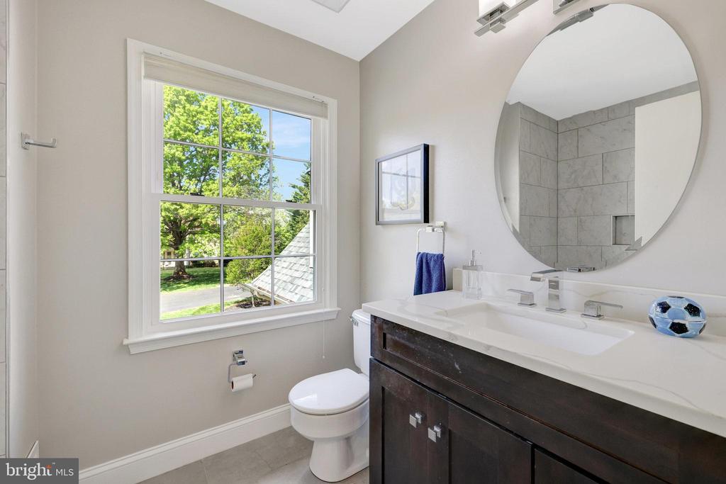 1301 Brookdale Ter