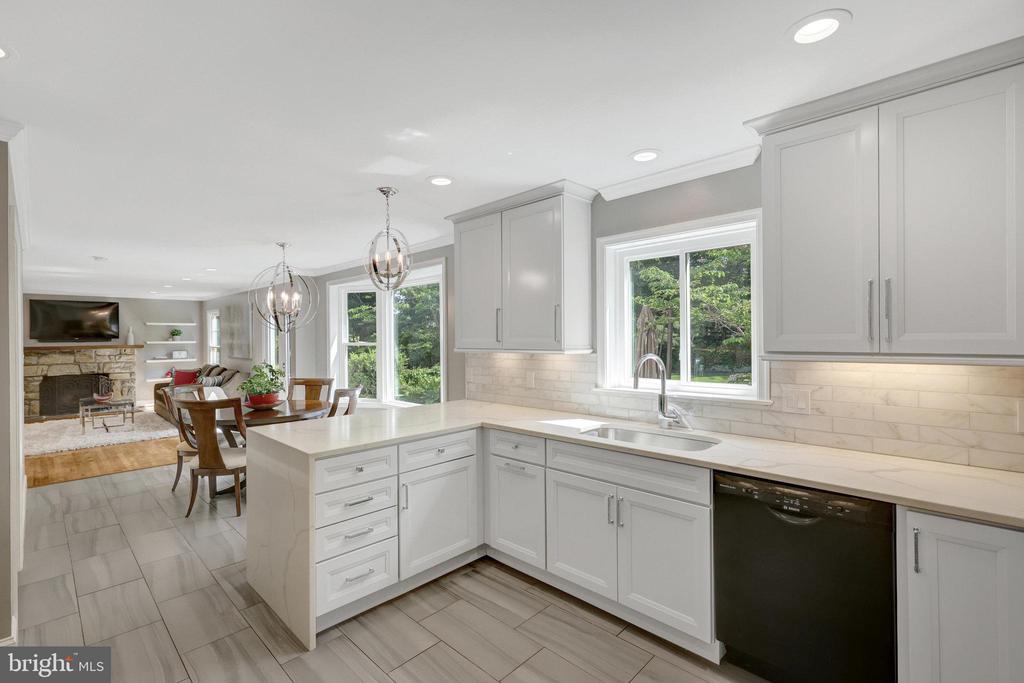 1301 Brookdale Ter
