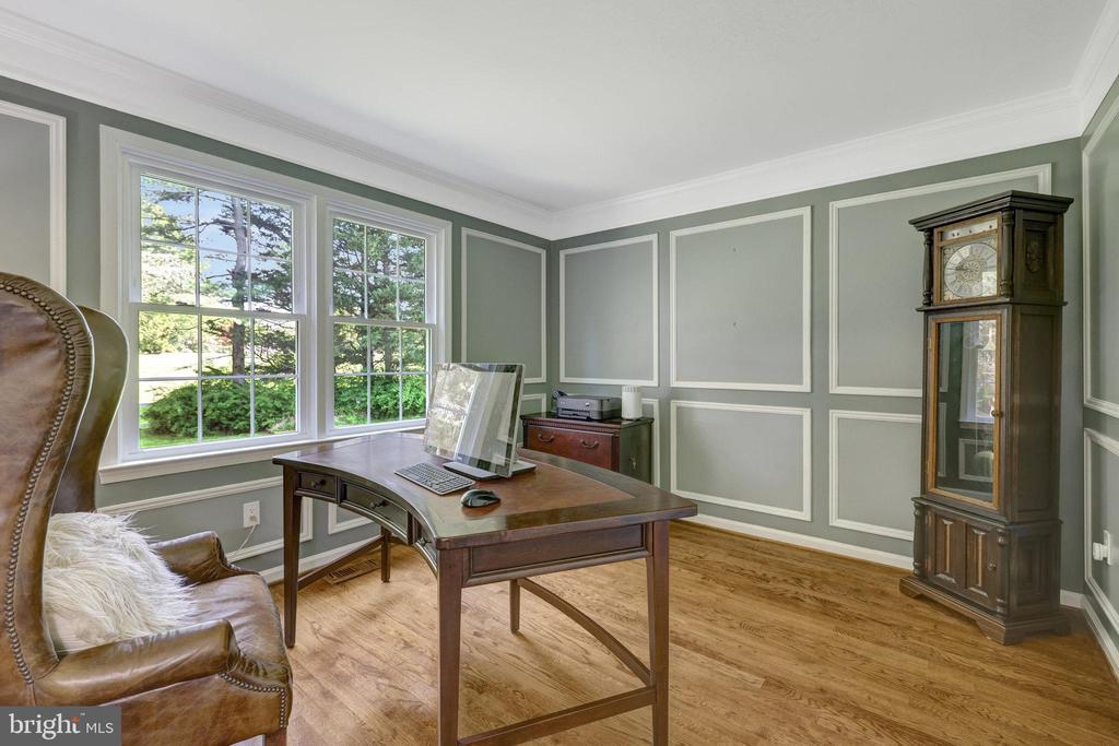 1301 Brookdale Ter