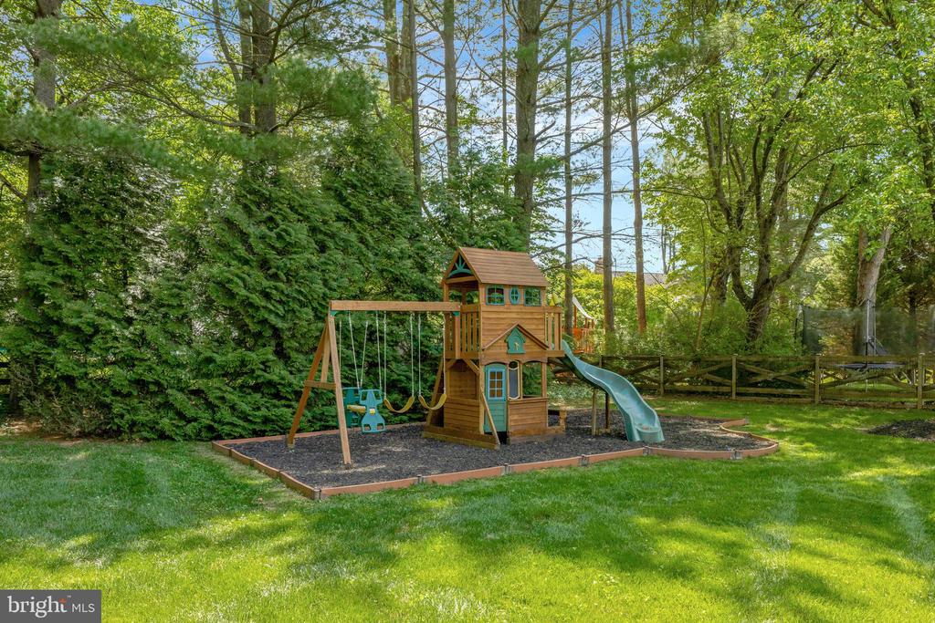 1301 Brookdale Ter
