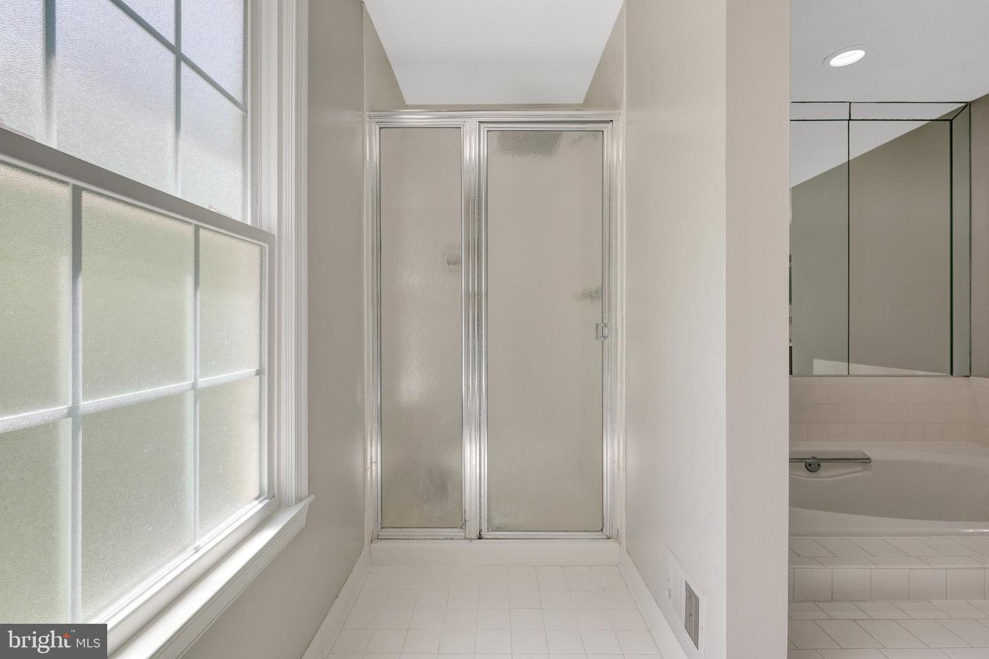 1301 Brookdale Ter
