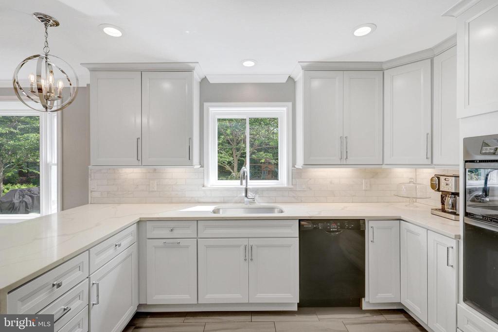 1301 Brookdale Ter