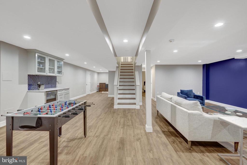 1301 Brookdale Ter