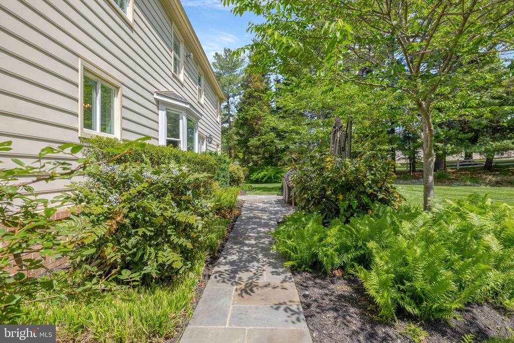 1301 Brookdale Ter