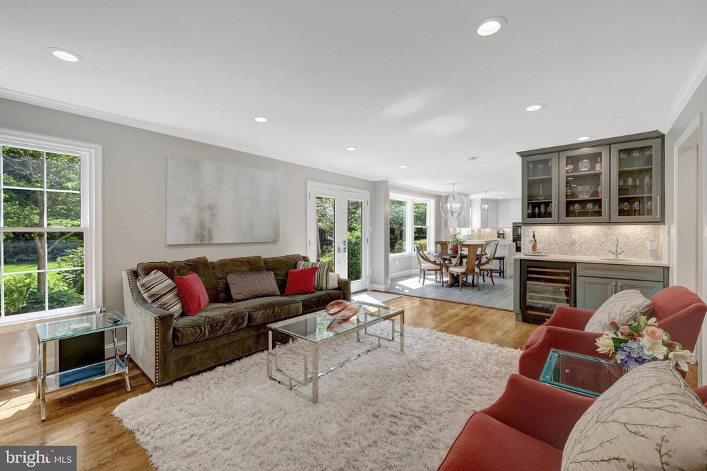 1301 Brookdale Ter