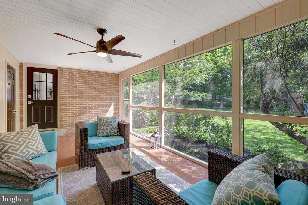 1301 Brookdale Ter