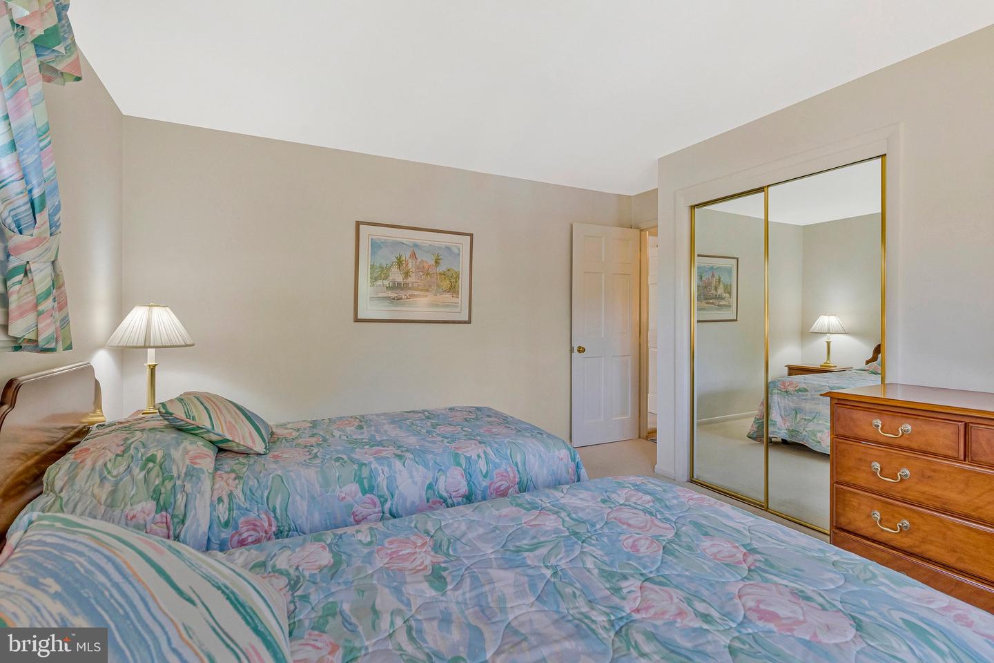 1441 Colleen Ln
