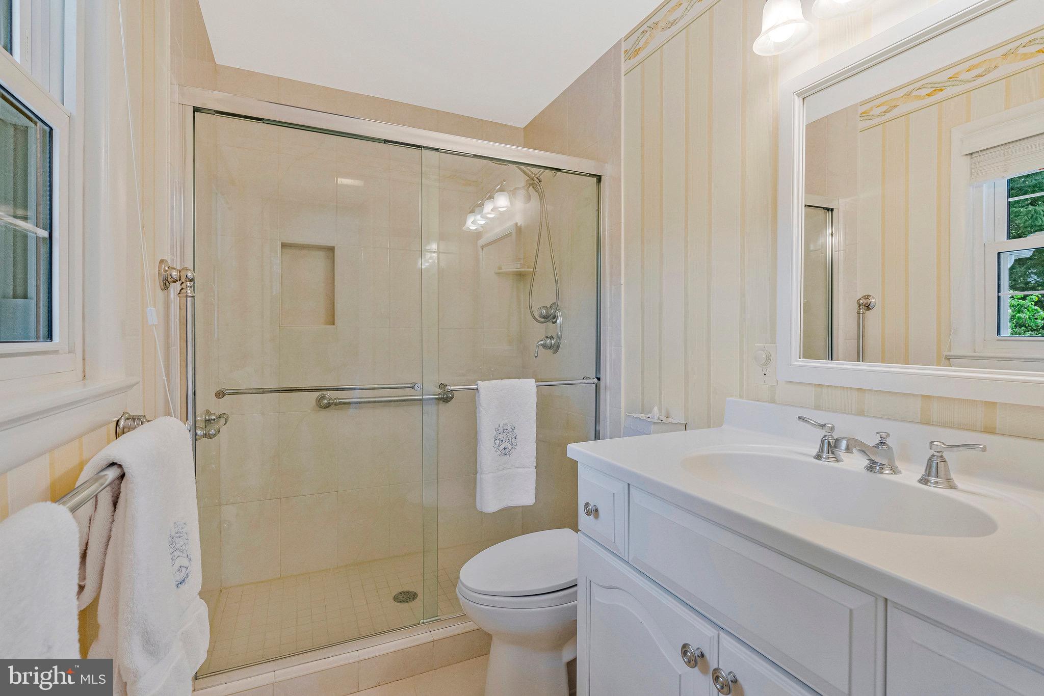 1441 Colleen Ln