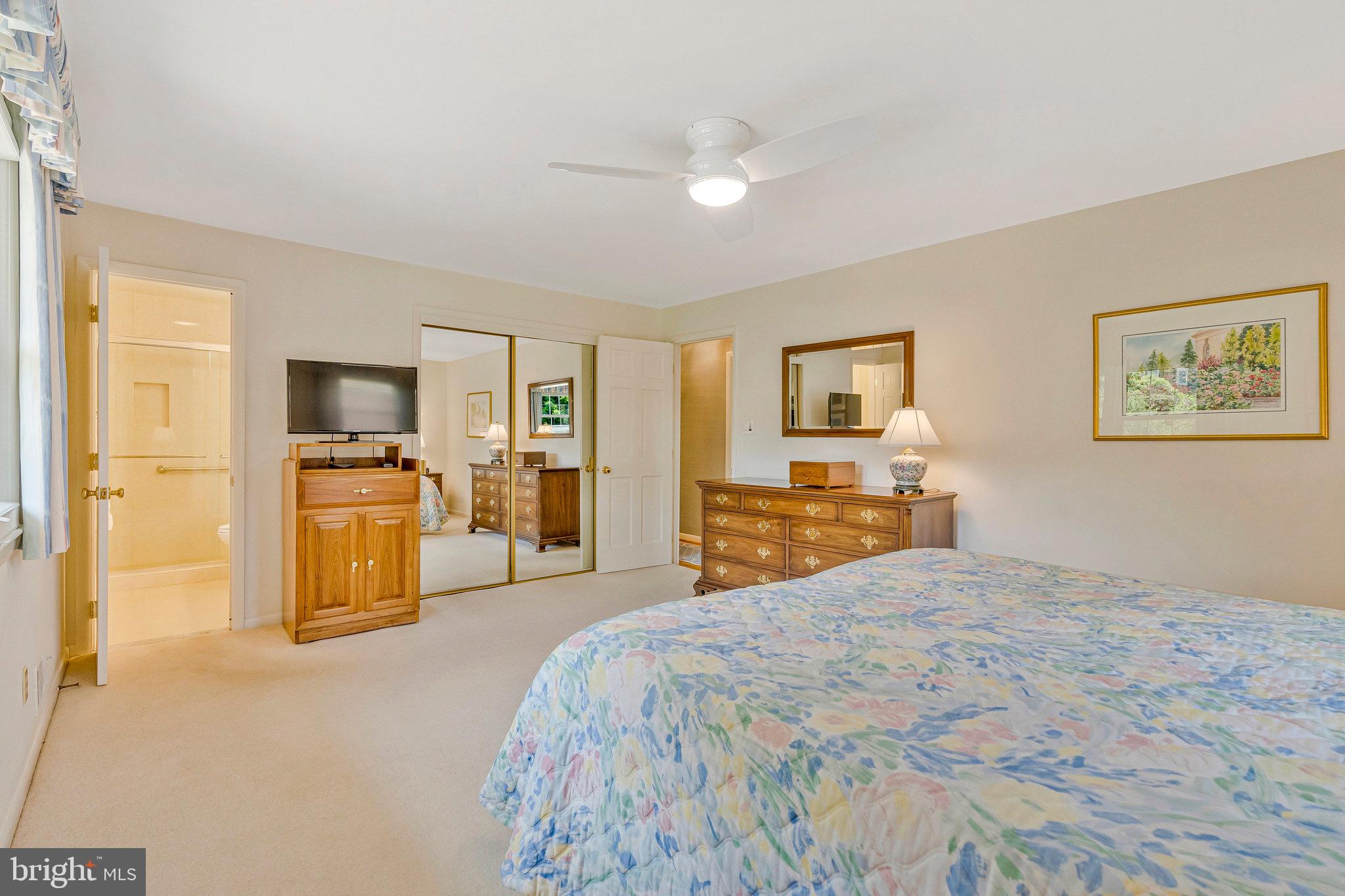 1441 Colleen Ln