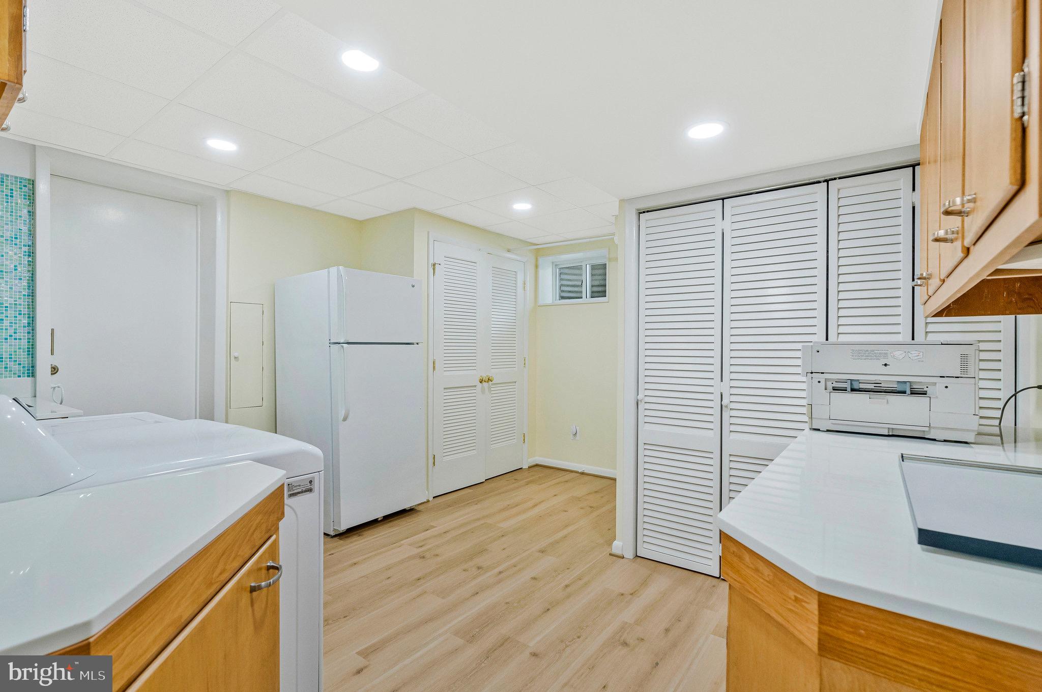 1441 Colleen Ln