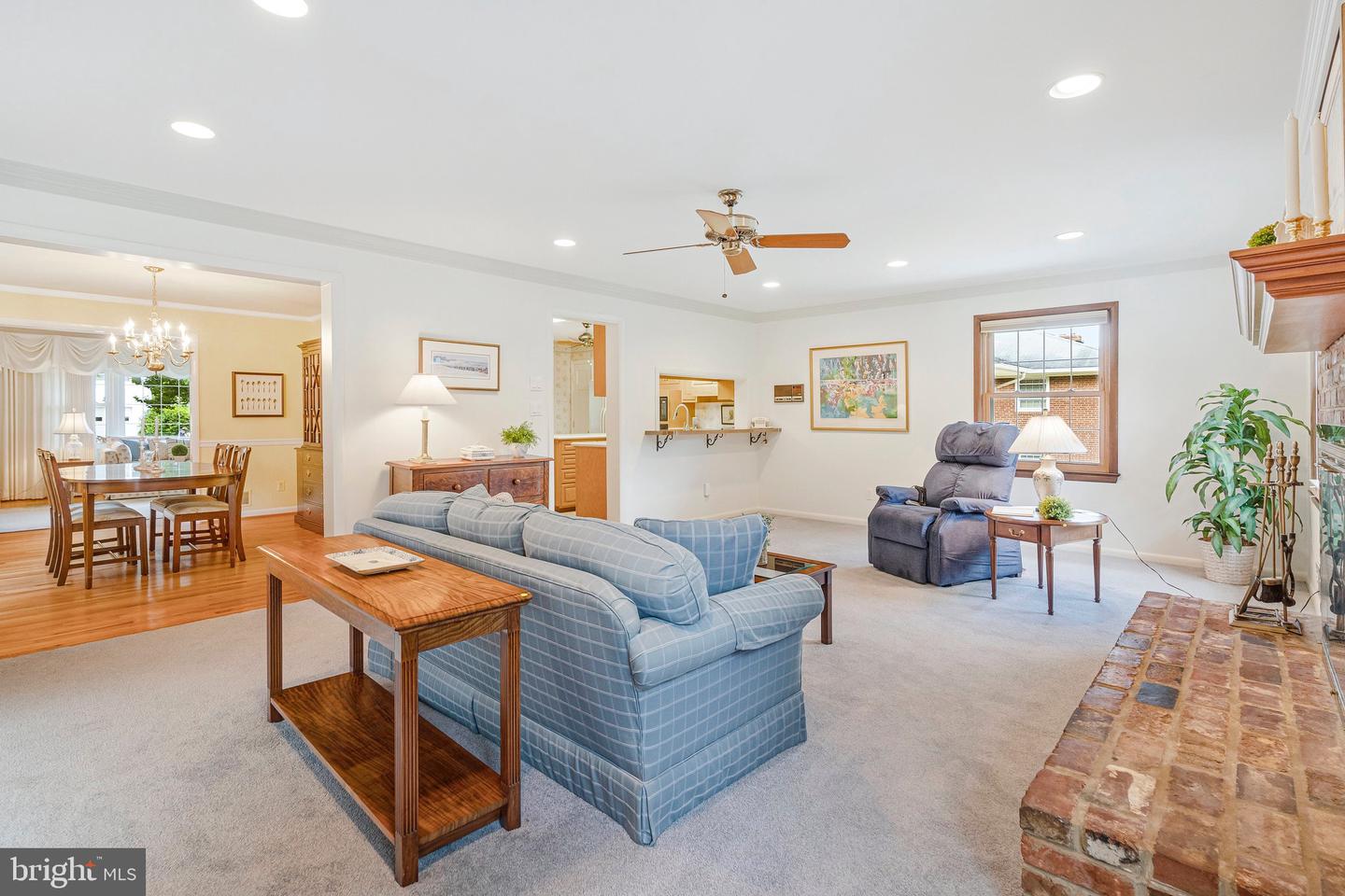 1441 Colleen Ln