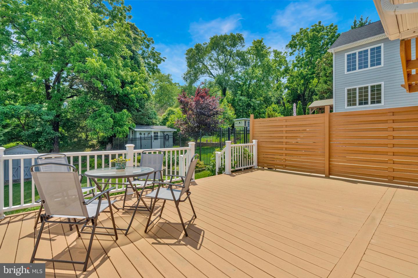 1441 Colleen Ln