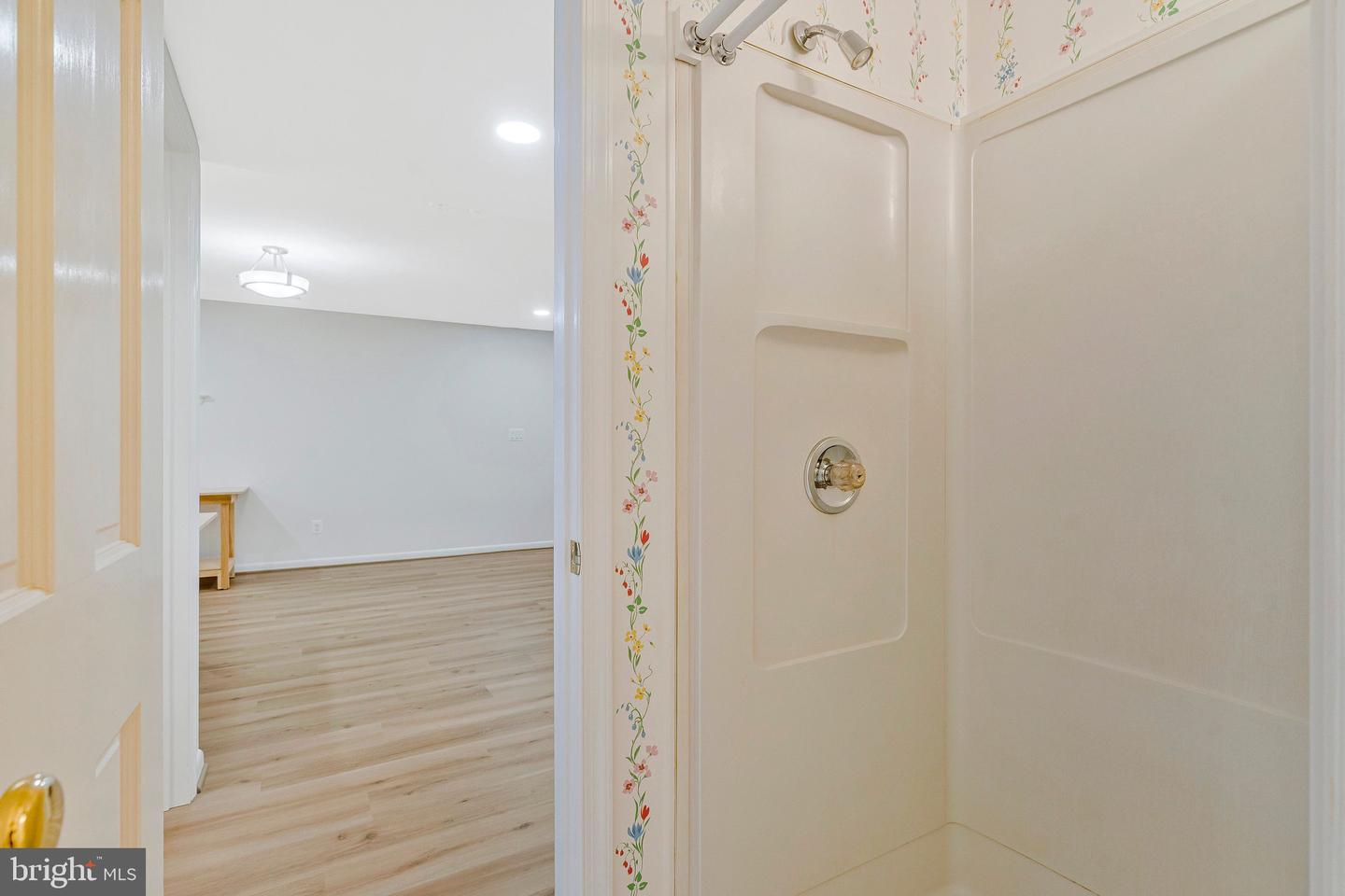 1441 Colleen Ln