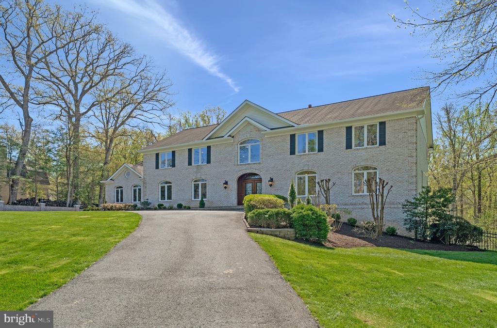8611 BROOK ROAD