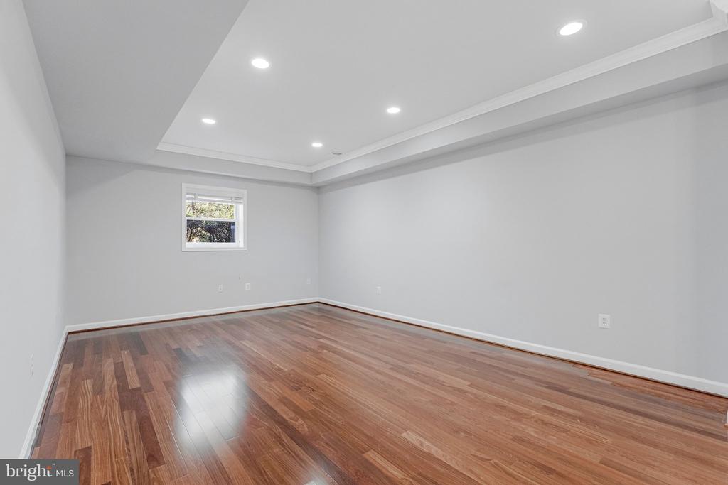 8611 BROOK ROAD