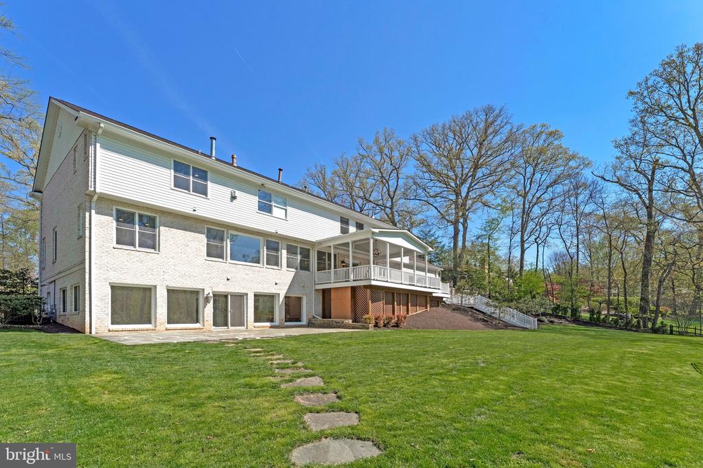 8611 BROOK ROAD